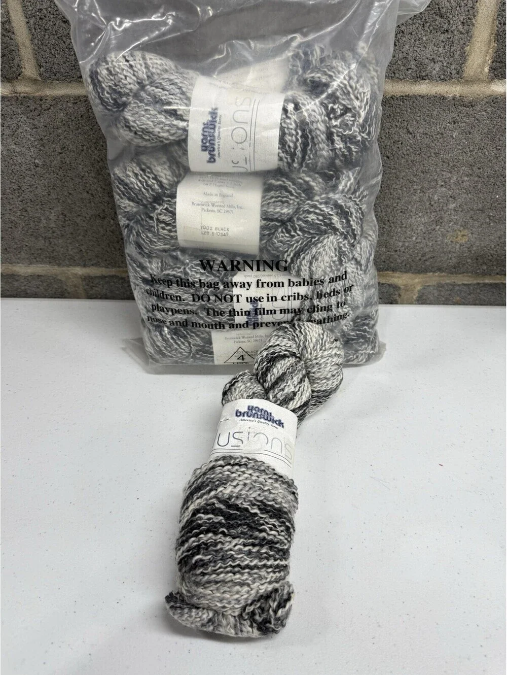 Yarns Brunswick ‘Fusions’ Acrylic/Cotton Shade 7002 Black 9 Skein Lot